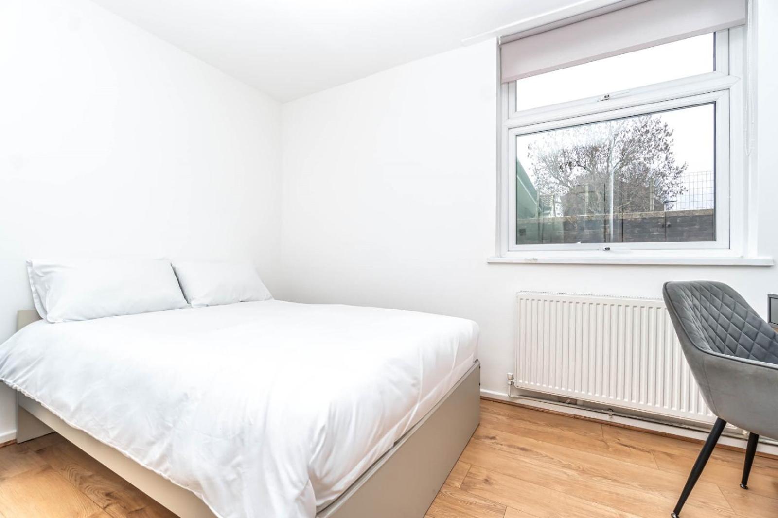 Bright Guest House In Hackney ロンドン エクステリア 写真